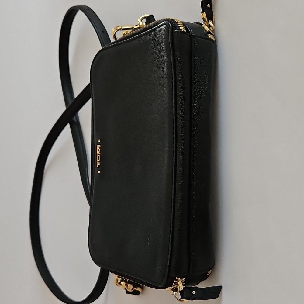 TUMI Black Leather Crossbody Bag Detachable Strap - Picture 17 of 17